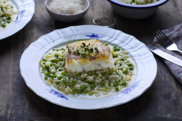Pannestekt torsk med erterisotto