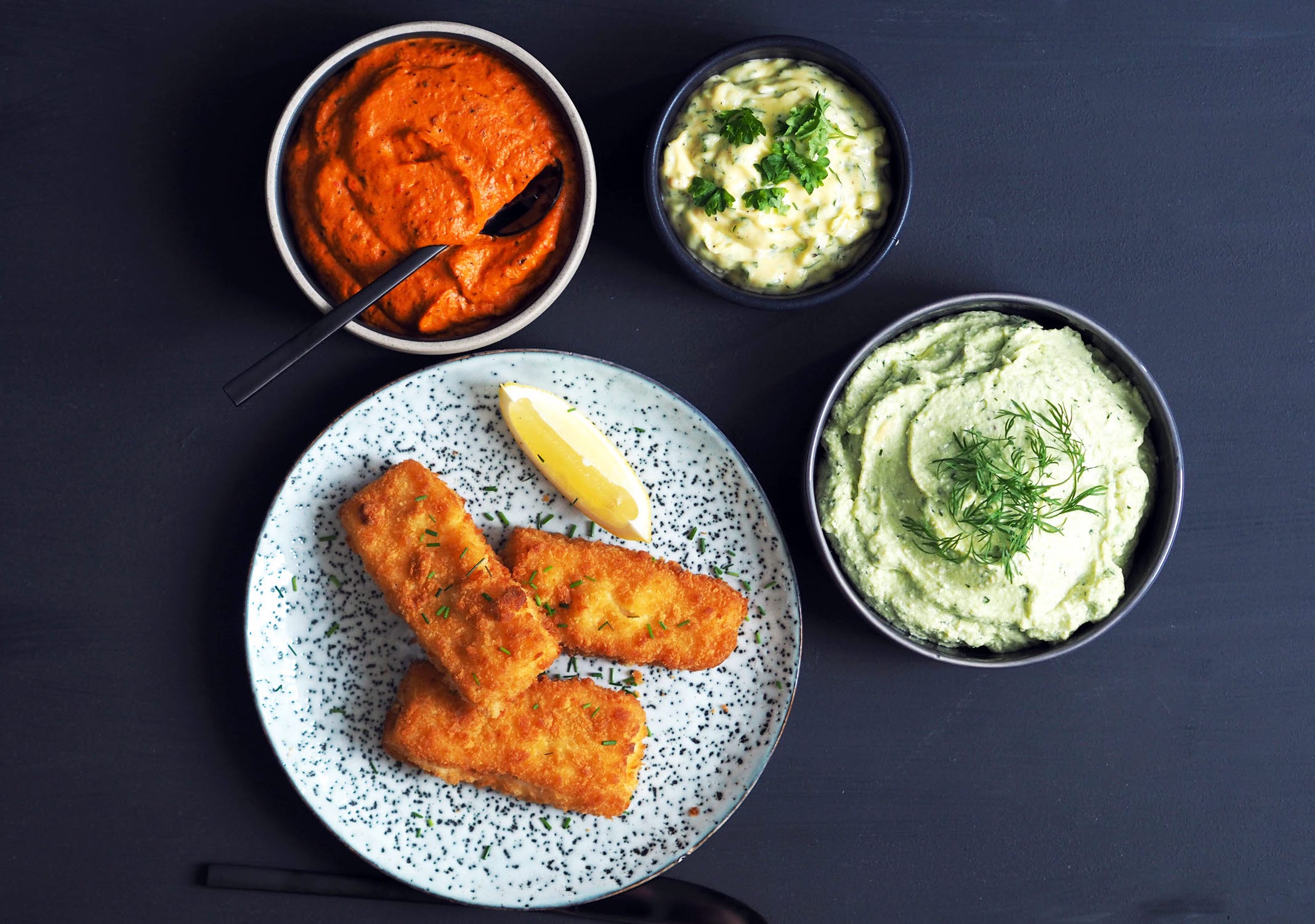 Tre dipper til fiskepinner